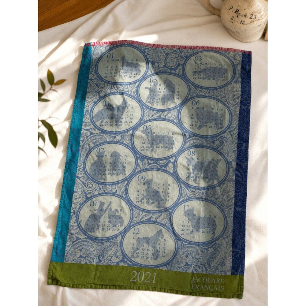 Le Jacquard Francais-French Dog & Cat Motif 2021  Calendar  Towel Linen Cotton